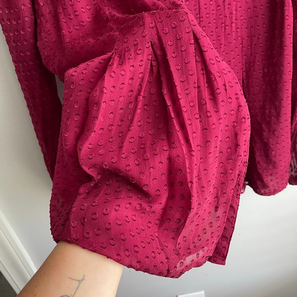 Meadow Rue Anthropologie Red Silk Blend Button Up Blouse Neck Tie Clip Dot sz M - Picture 11 of 14